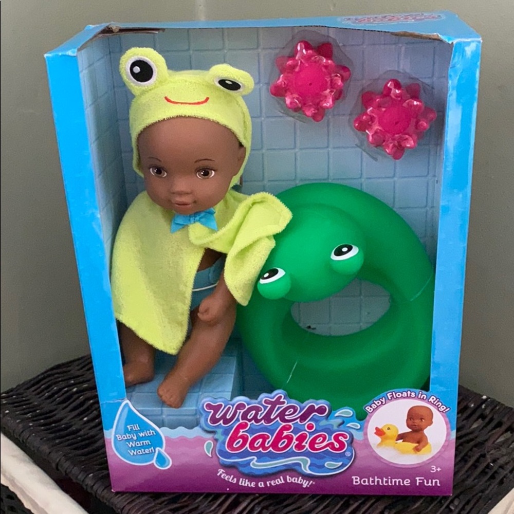 Water babies bath toy